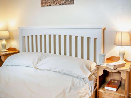 Ένα ή περισσότερα κρεβάτια σε δωμάτιο στο 2 Bed in Kirby Stephen SZ478