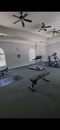 15 minutes way from Disney Condo Resort Pool Sleeps 10 photo 117