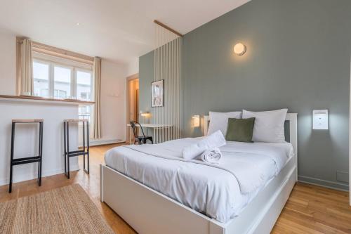 Grand Place very well located studio