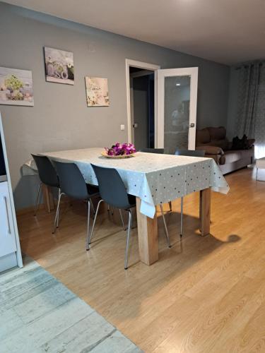 Posedenie v ubytovaní Piso Acogedor Fortuny