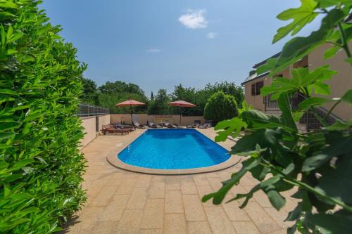 Ferienwohnung Marea 3 Mit Pool Und Meerblick