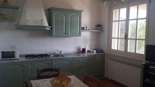 Dapur atau dapur kecil di Agriturismo La Grada