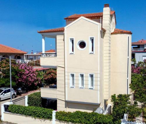 The building in which A villát is located