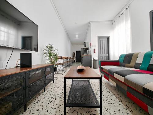 TV a/nebo společenská místnost v ubytování Cosy room 5