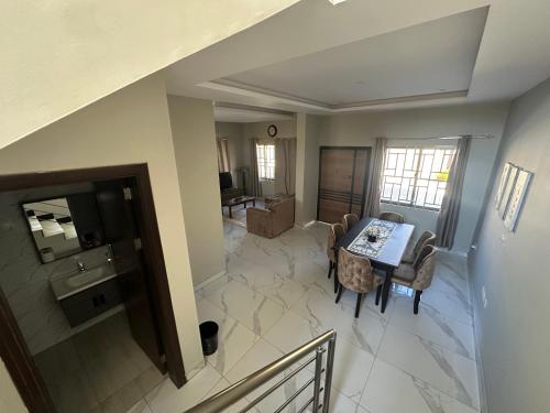 Φωτογραφία από το άλμπουμ του Gated 2BR Eureka Villa Lilayi σε Lusaka