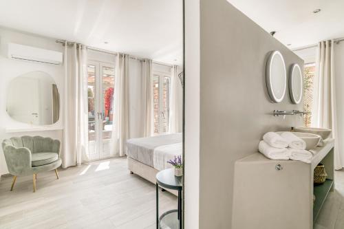 Ένα μπάνιο στο Mikon Luxury Villa