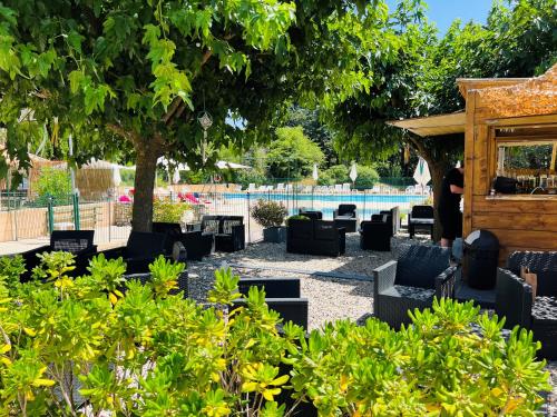 Photo de la galerie de l'établissement Village vacances Le Hameau des Oliviers, à Vaison-la-Romaine