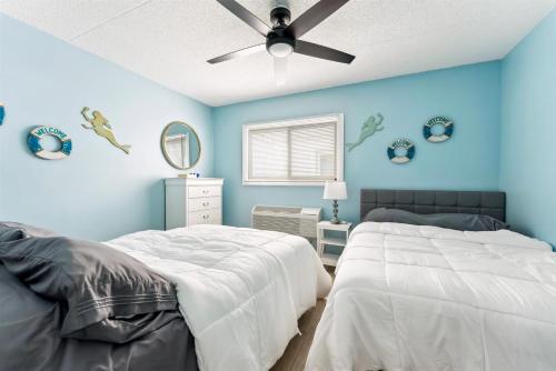 Katil atau katil-katil dalam bilik di 301 Ocean Ave, Unit 311 - The Harbor Light