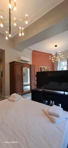 King Suite with Balcony