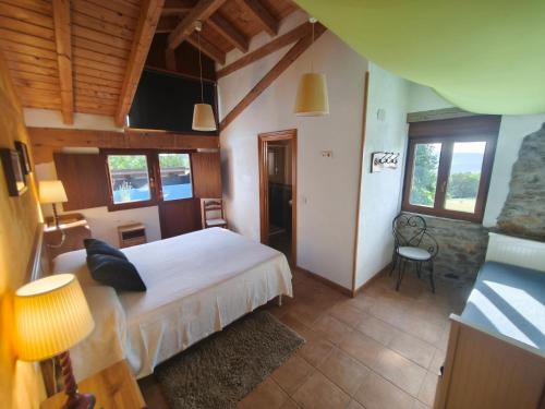 Postel nebo postele na pokoji v ubytování Casa Rural Ecológica Arrizurieta