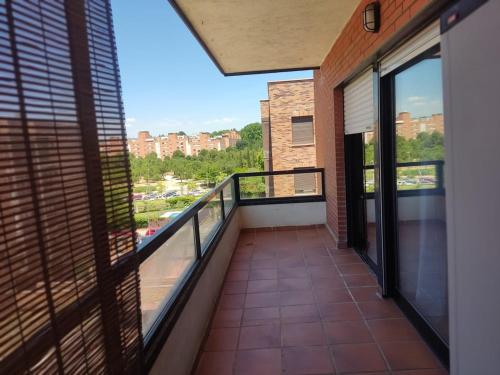 Apartmento con parking y piscina Madrid barajas ifema metropolitano
