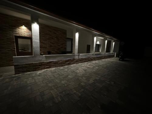 Afbeelding uit fotogalerij van Speedy house in Nána