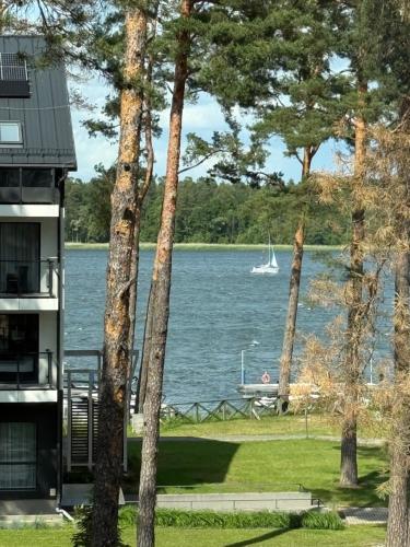 Apartament nad jeziorem