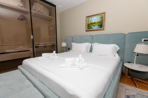Cama o camas de una habitación en Imperial Visar Hotel