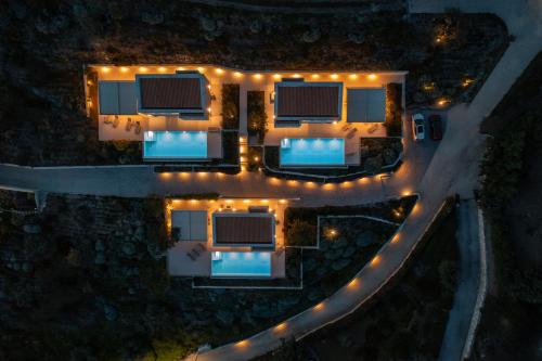 Φωτογραφία από το άλμπουμ του Olive Grove Suites - Villas with private pool and garden στη Νικήτη