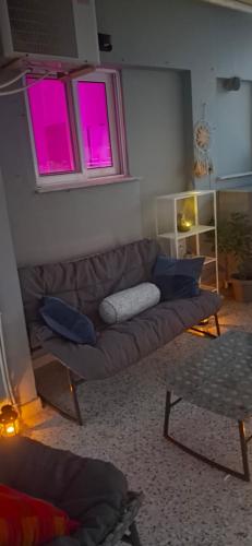 Χώρος καθιστικού στο Jocasta - Cocoon Apartment Near Metro Station