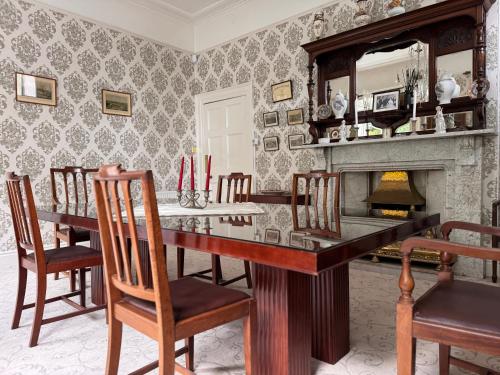 Una cocina o cocineta en The Old Rectory