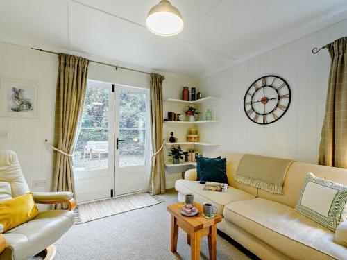 Χώρος καθιστικού στο 1 Bed in Ayr 93562