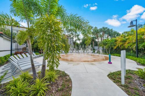 Vista Cay at Epic Universe - Luxury 4 bedroom condo photo 40