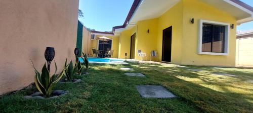 Gallery image of Acosta Leona Beach House en Punta Leona in Punta Leona