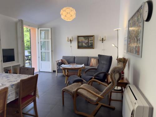 Φωτογραφία από το άλμπουμ του Anne-Britt Home σε Vignana