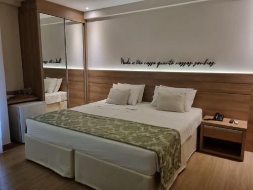 Katil atau katil-katil dalam bilik di Suíte 408 Cond VISTA AZUL