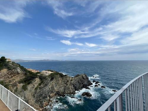 Fantastic apartment overlooking the sea