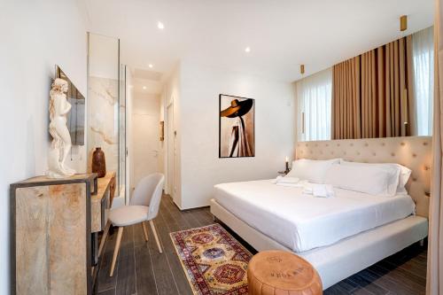 Deluxe Suite with Spa Bath