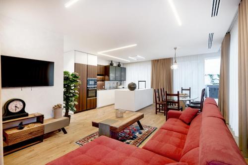 Deluxe Suite with Spa Bath