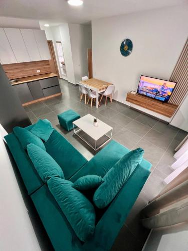 Blue Sapphire by Adriatic Living