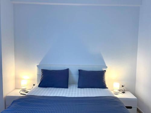 Monochrome apartment by Adriatic Living