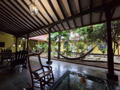 Jardín al aire libre en Hostal Lazybones