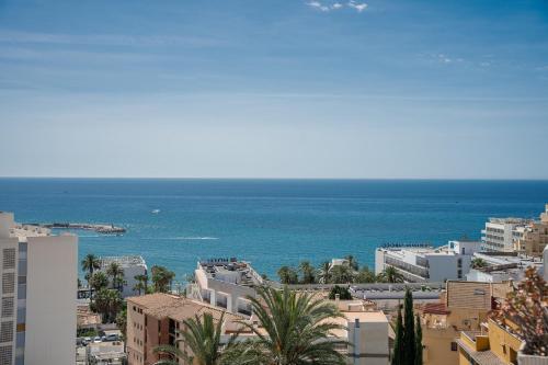 Azul Horizonte with a pool photo 28