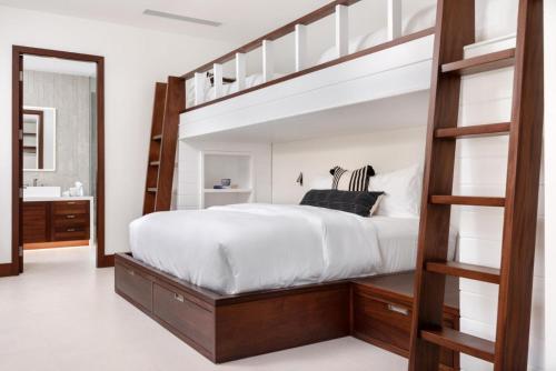 Φωτογραφία από το άλμπουμ του Villa Vision Beach - Luxury Property in Turks & Caicos σε Little Water Cay
