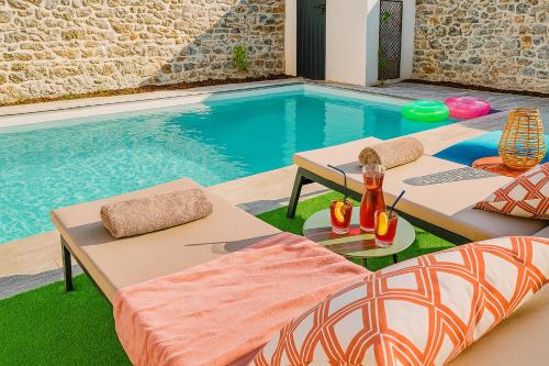 Maison familiale avec piscine privée proche du littoral