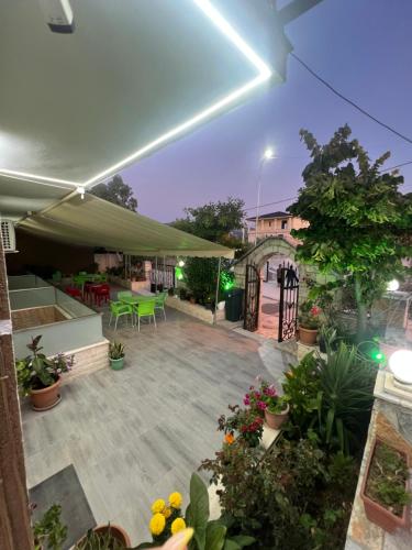 Φωτογραφία από το άλμπουμ του Hotel Villa Flowers 2 σε Vlorë