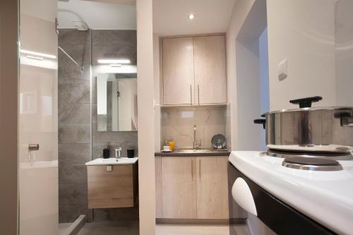 Cozy Apartment Next To PIRAEUS PORT