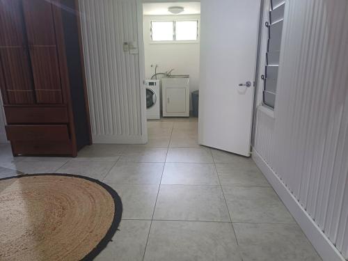 Dapur atau dapur kecil di Nalamu Beach Estate, Lot 6
