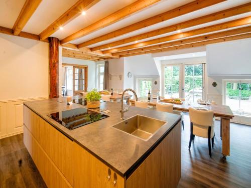 Gallery image of 20 pax Farmhouse with sauna, hottub and pub, cleaning included in Noordbergum