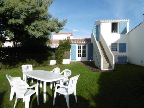 Maison mitoyenne Noirmoutier, calme, terrasse, 4 pers - FR-1-823-80