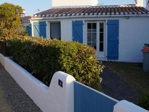 Photo de la galerie de l'établissement Maison mitoyenne Noirmoutier, calme, terrasse, 4 pers - FR-1-823-80, à Noirmoutier-en-l'lle
