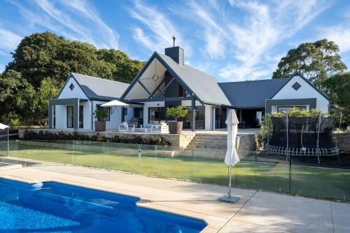 Hồ bơi trong/gần Wedgetail I Private Properties