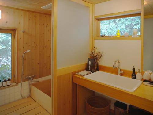 Koupelna v ubytování resort villa COTEAU