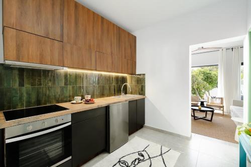 CitrusTree 3BR Pool Villa near Beaches