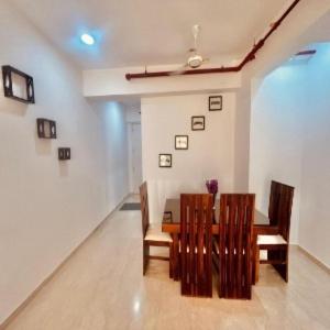 Ruang duduk di Powai Valley Ventures LLP