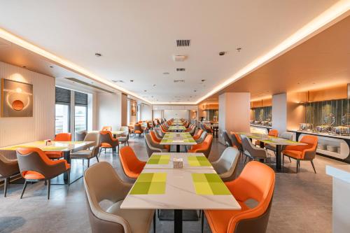 Ruang duduk di Foshan Jifeng International Hotel