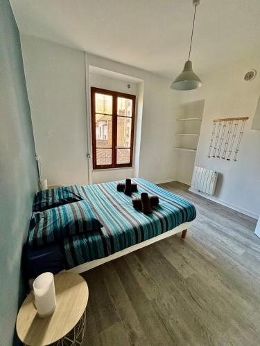 Beautiful Renovated Apartment, Internet, Tram