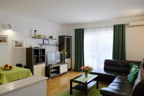 TV a/nebo společenská místnost v ubytování House Marić