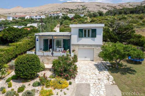 Villa Silencia 200 m do mora jacuzzi besplatni parking idealno za obitelj