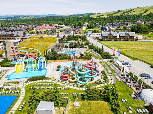 an aerial view of a water park at Białka Residence Ski - 50 m do Termy Bania, Odkryj-Białke in Białka Tatrzańska